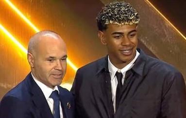 泰晤士：埃弗顿2700万镑报价迪布林被拒，考虑提高报价