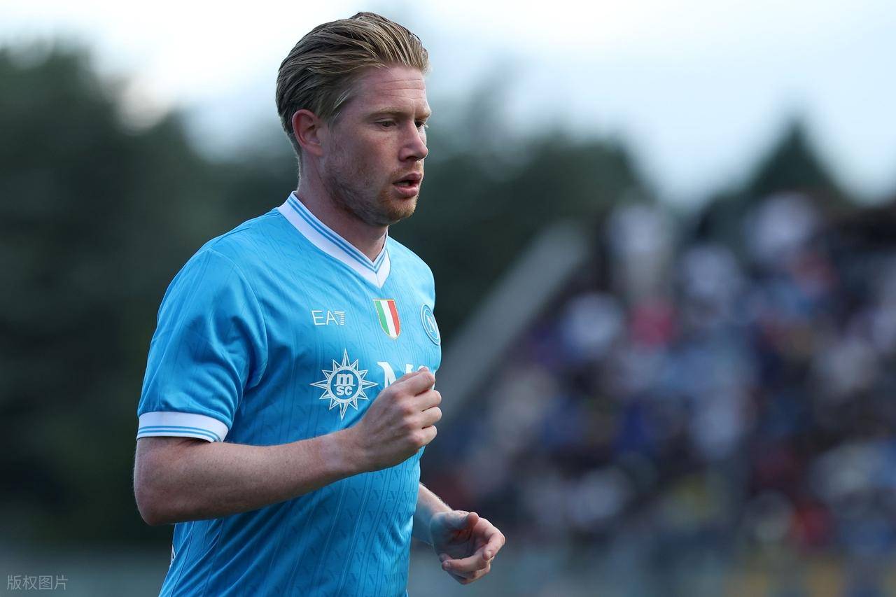 英超焦点战：利物浦主场迎战热刺,